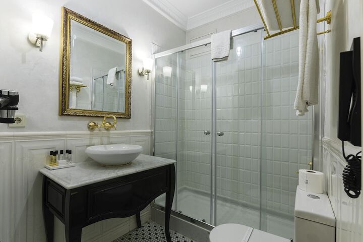 Bath Photo
