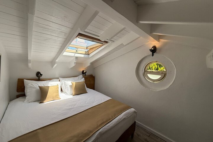 Room 50 of 194