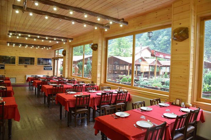 Dining Photos