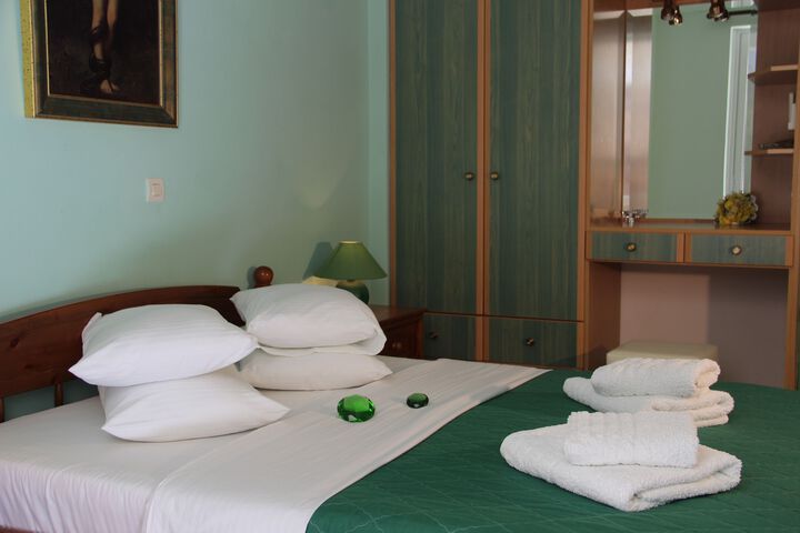 Room 17 of 23