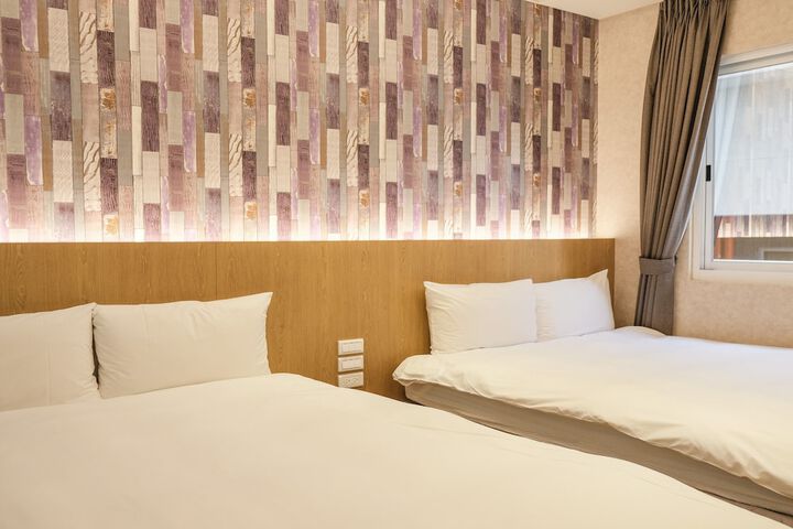 Room 13 of 29