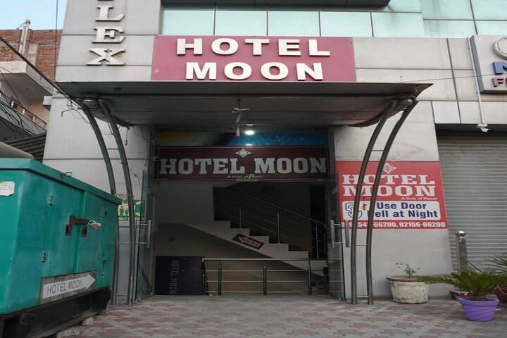 Hotel 12 of 13