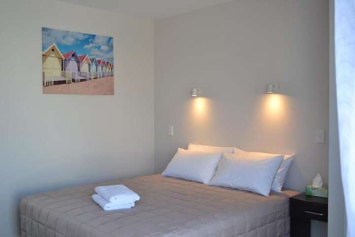Room 21 of 40