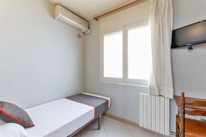 Room 13 of 31