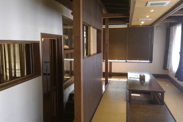 Room 27 of 55