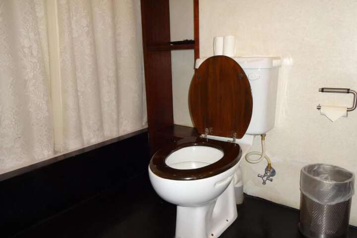 Clean Restrooms