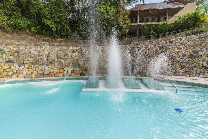 Pool 38 of 92