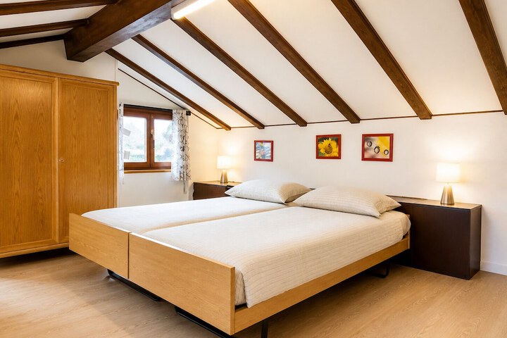 Room 14 of 31