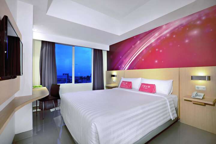 Room 4 of 25
