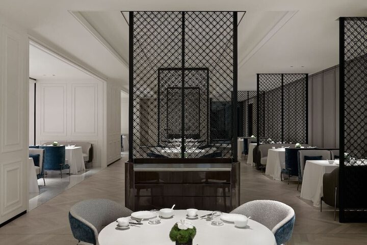 Dining 3 of 6