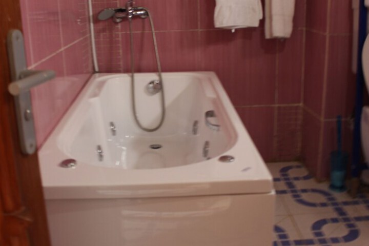 Hot Tub 26 of 52
