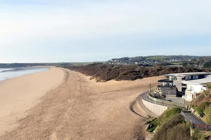 Beach 9 of 15