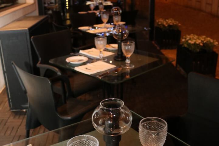 Dining 25 of 38