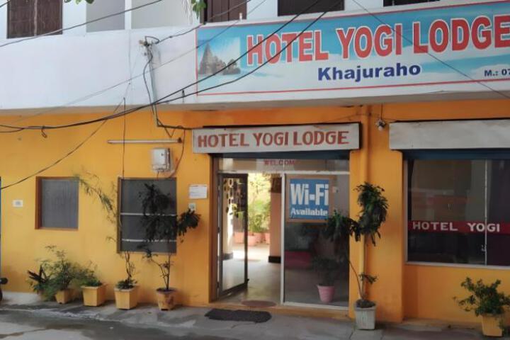 hotel yogi lodge
