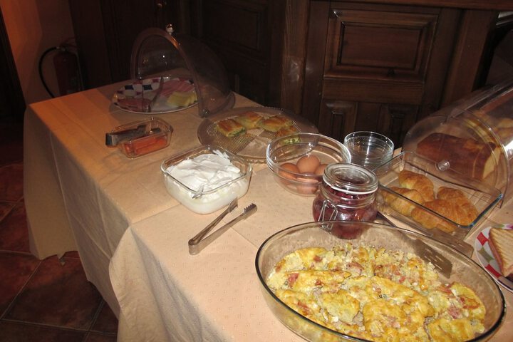 Dining 31 of 46