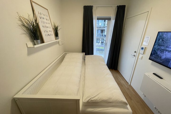 Room 2 of 22