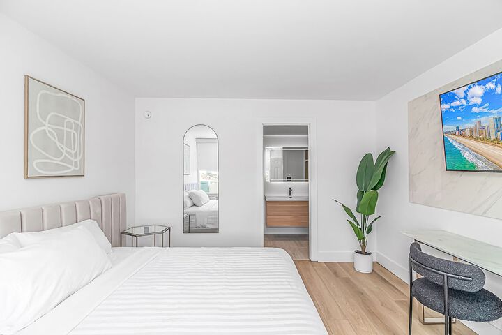 Room 12 of 22