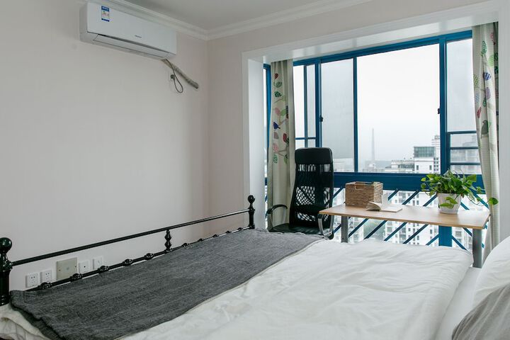 Room 16 of 41