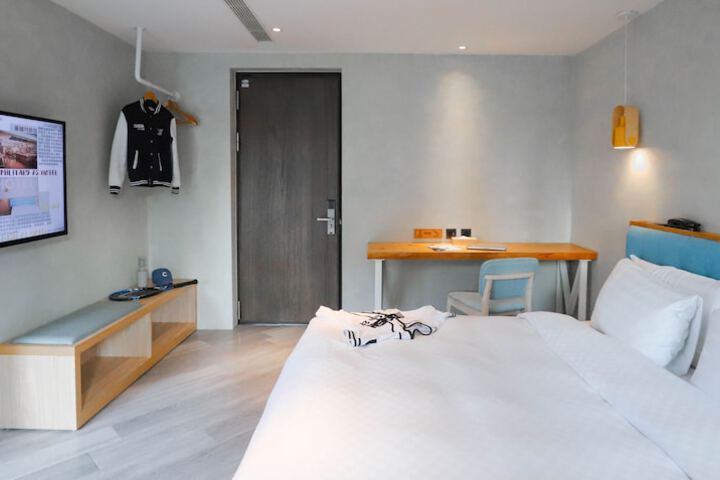 Room 32 of 135
