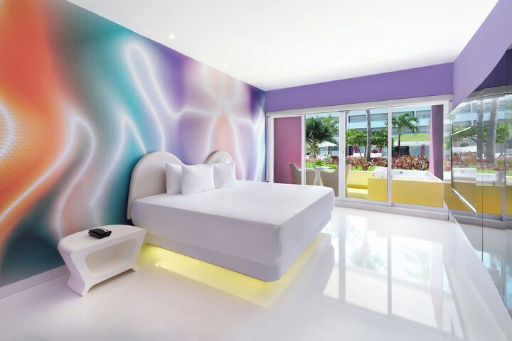 Room 42 of 126
