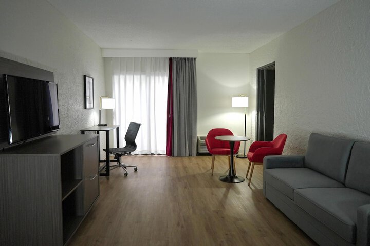 Room 22 of 43