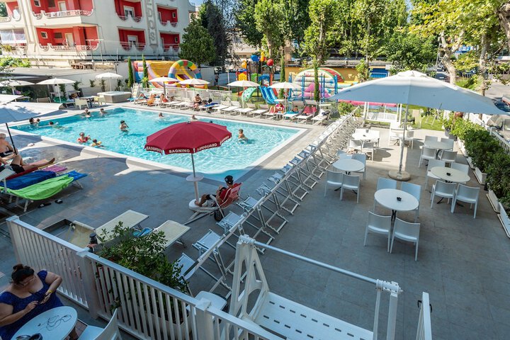 Hotel 77 of 79