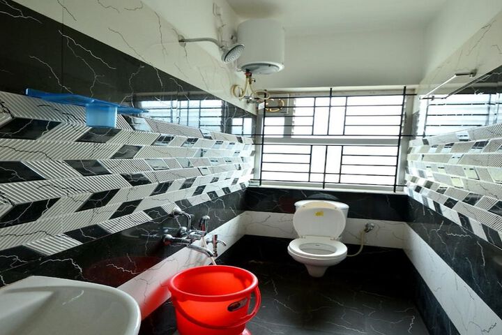 Room 14 of 25