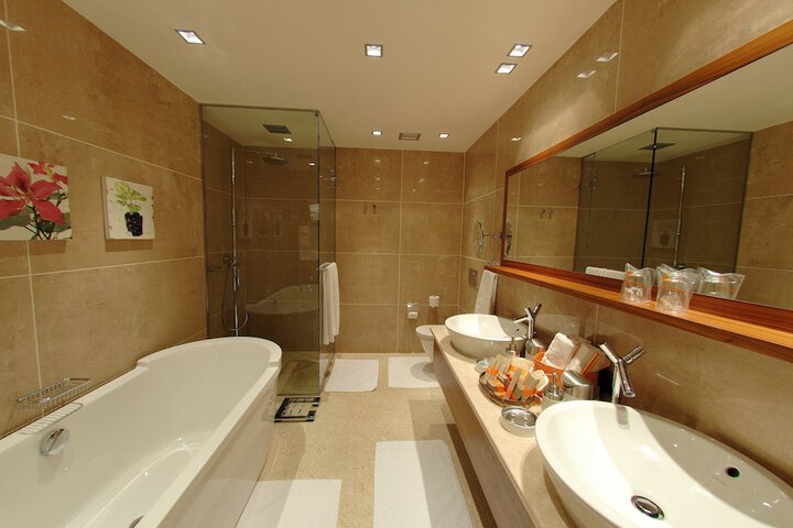 Clean Restrooms