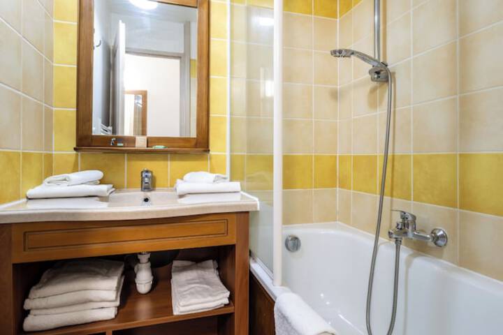 Bath Interior