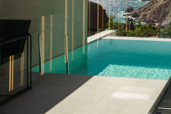 Pool 120 of 214