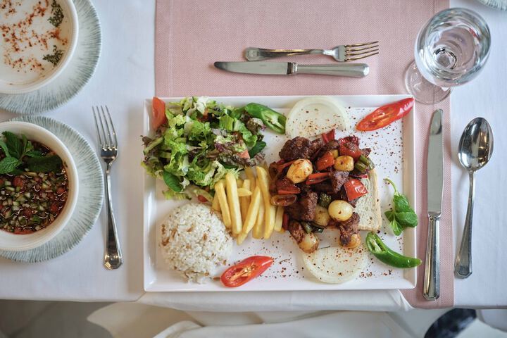 Dining 52 of 85