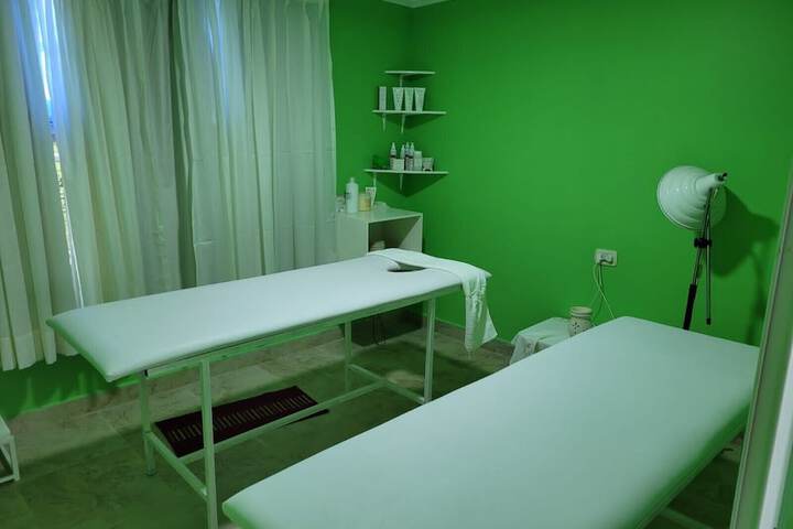 Room 16 of 26