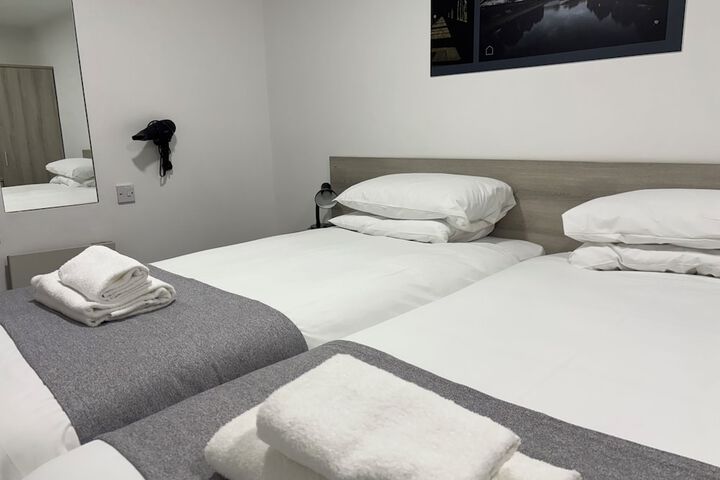 Room 13 of 83