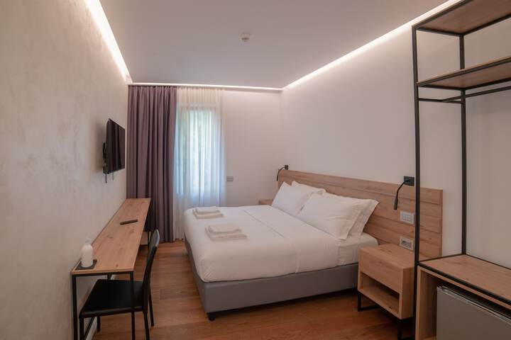 Room 29 of 47