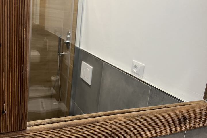 Room 86 of 118