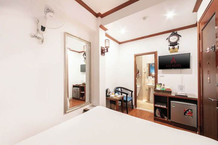Room 6 of 31
