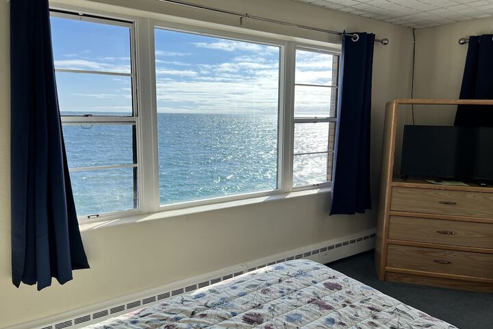 Room 12 of 75
