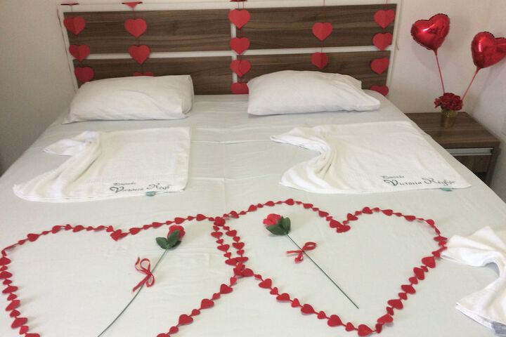 Room 6 of 26