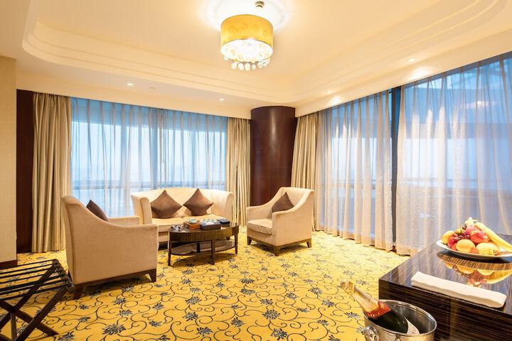 Room 20 of 74