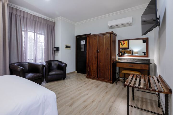 Room 16 of 70