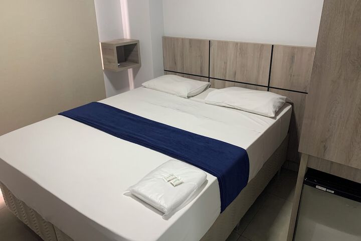 Room 7 of 13