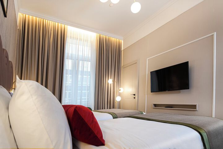 Room 22 of 147