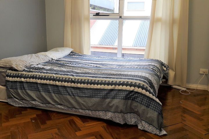Room 5 of 44