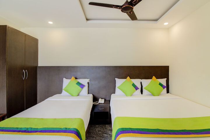 Room 15 of 37