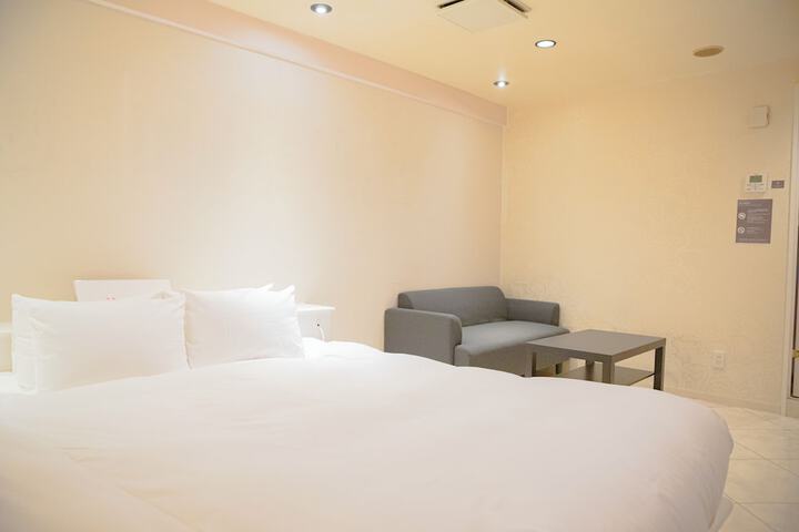 Room 19 of 257