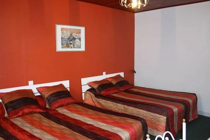 Room 2 of 19
