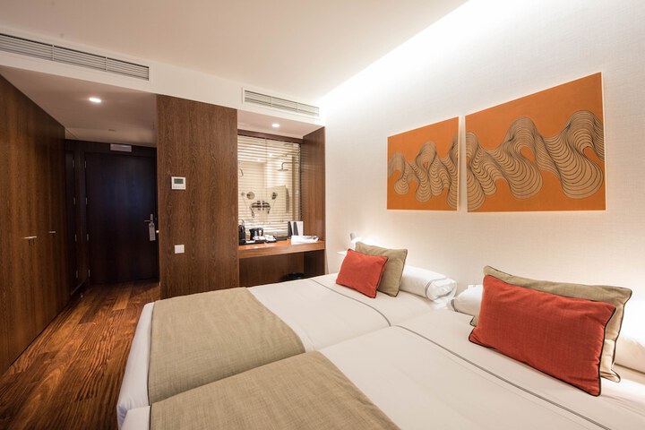 Room 18 of 78
