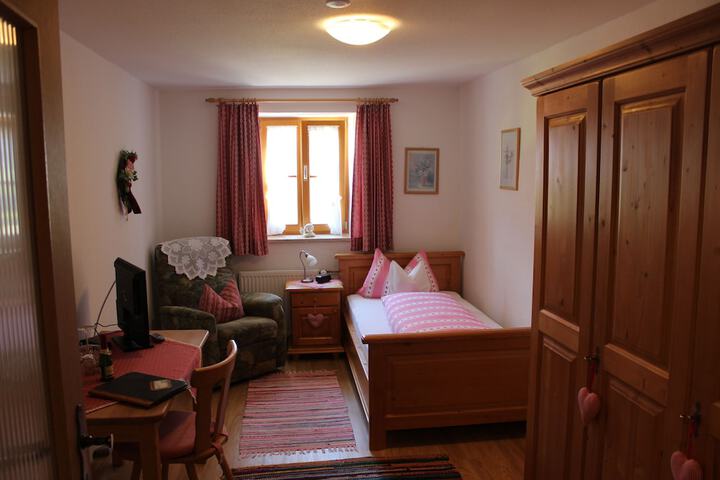 Room 6 of 55