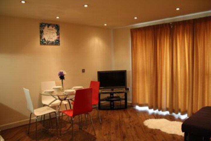 Room 5 of 25