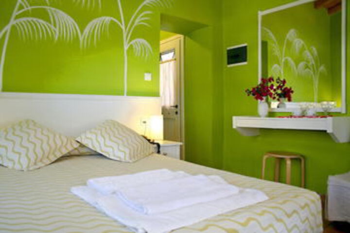 Room 43 of 65